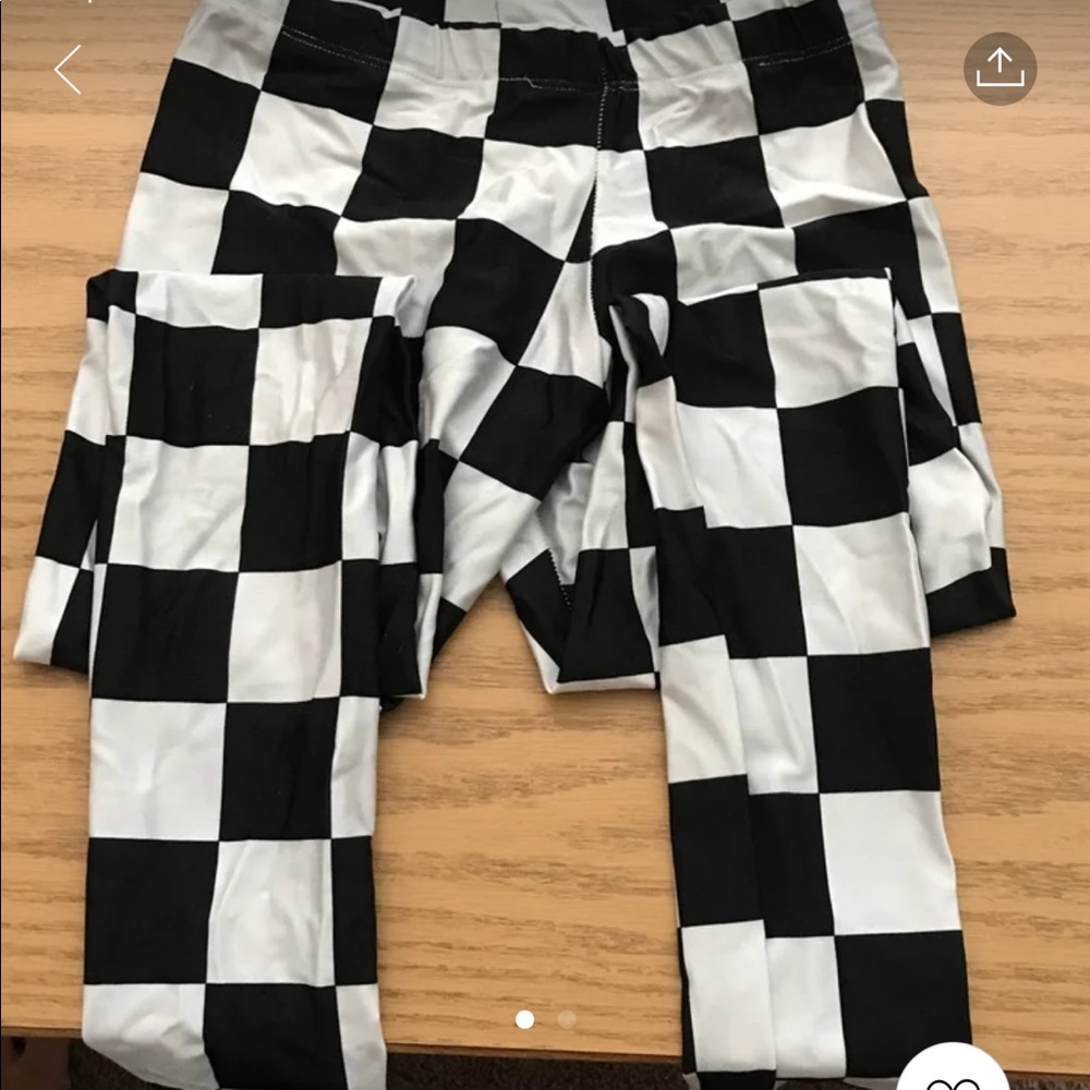 Cute checkered leggings